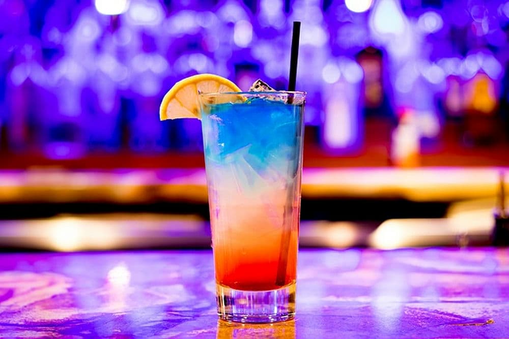 How to locate bartending jobs